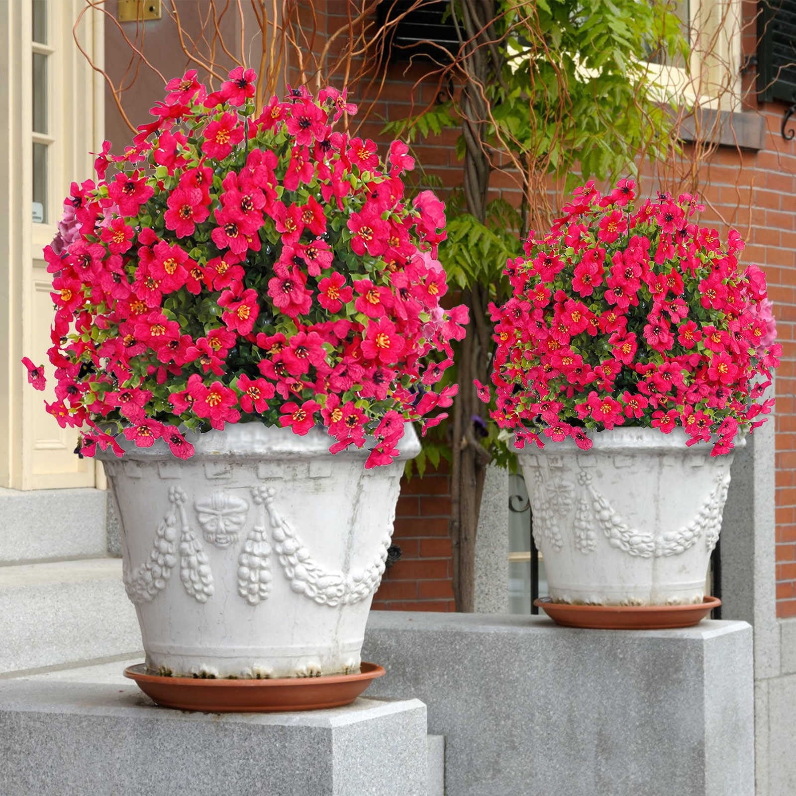 YOTQUSK Set of 2 Artificial Boxwood Topiary Ball with Spikes for Outdoor, UV Resistant Faux Greenery Shrubs, Realistic Fake Bushes Plants for Garden, Yard, Front Porch, Patio Decor